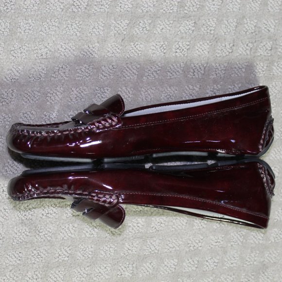 Anne Klein iFlex AKGrefty Size 8 Maroon Patent Driving Penny Loafers - Picture 3 of 6